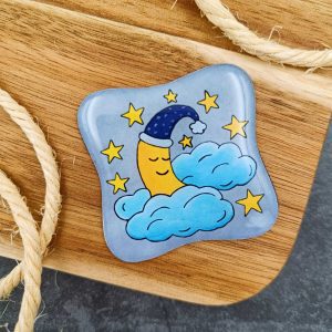 MiniPom magneetti, Kuu nokosilla