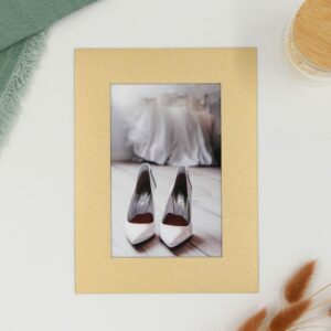 Magneettinen valokuvakehys valokuville ja postikorteille