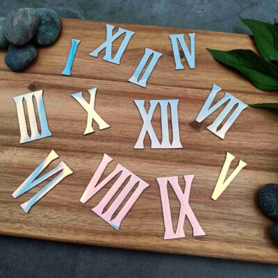 Roomalaiset numerot, holografinen opaali