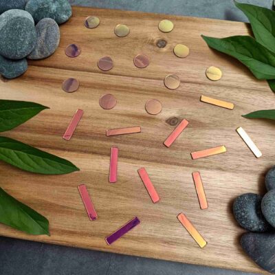 Taival kellon viivat ja pallot, holografinen pinkki