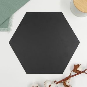 Liitutaulu jossa hyvä kirjoituspinta, hexagon, kuusikulmio