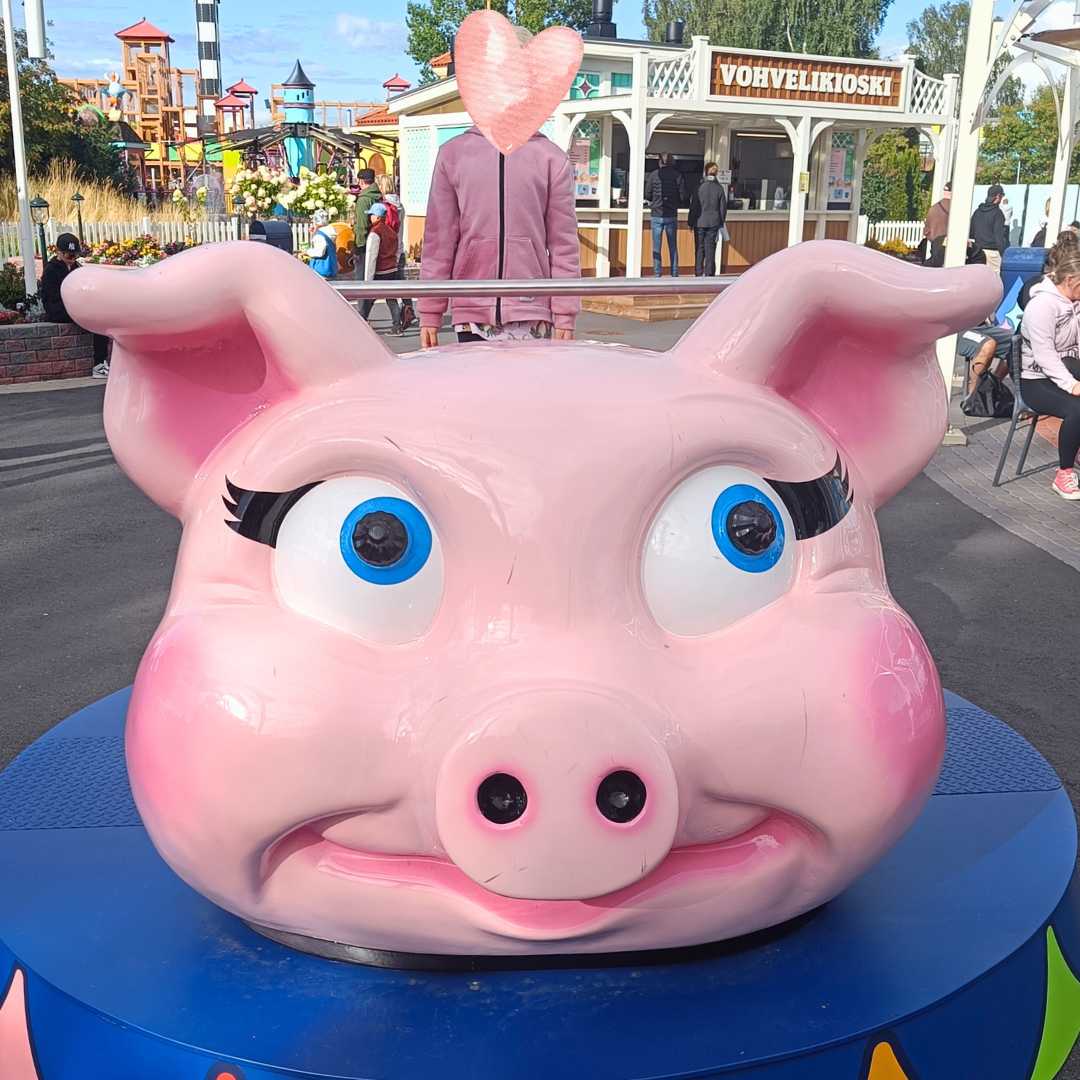 Sarkanniemi Pouta Possu maskotti